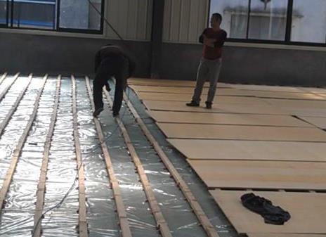 武汉运动木地板上如何搭建舞台？